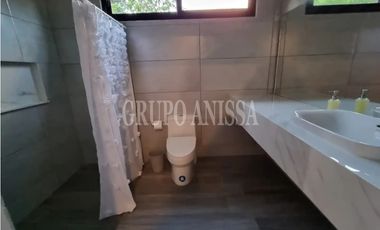 Oportunidad! Se Vende bella Casa en Coronado con Piscina