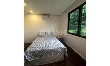 Oportunidad! Se Vende bella Casa en Coronado con Piscina