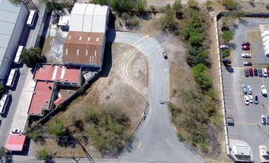 Venta de Terreno con bodega en Apodaca