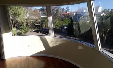 ALQUILER EXCLUSIVA CASA DE 3 DORMITORIOS LOS CIELOS VALLE ESCONDIDO