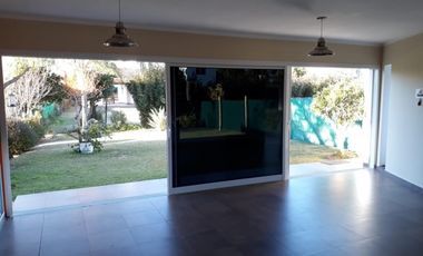 ALQUILER EXCLUSIVA CASA DE 3 DORMITORIOS LOS CIELOS VALLE ESCONDIDO