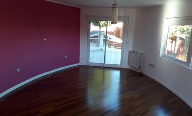 ALQUILER EXCLUSIVA CASA DE 3 DORMITORIOS LOS CIELOS VALLE ESCONDIDO