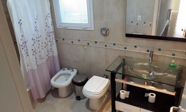ALQUILER EXCLUSIVA CASA DE 3 DORMITORIOS LOS CIELOS VALLE ESCONDIDO