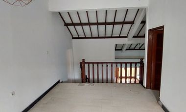 Disewakan rumah siap huni lokasi strategis di Studio Kompleks TVRI Kemanggisan Ilir jakarta barat