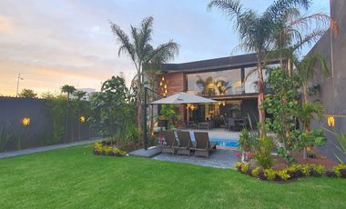 Villa Lucca: Home Luxury Living
