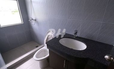 PH793 Modern Single Detached House in Sta. Rosa LagunaNear Sta. Rosa-Tagaytay Road