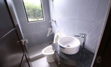 PH793 Modern Single Detached House in Sta. Rosa LagunaNear Sta. Rosa-Tagaytay Road
