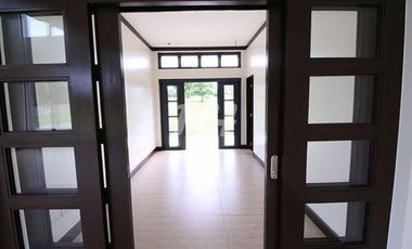 PH793 Modern Single Detached House in Sta. Rosa LagunaNear Sta. Rosa-Tagaytay Road