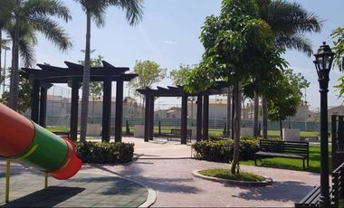 Venta de casa esquinera lista a estrenar en urb, casalaguna a pocos min. de Riocentro el Dorado - acepto Biess.