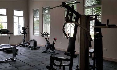 Venta de casa esquinera lista a estrenar en urb, casalaguna a pocos min. de Riocentro el Dorado - acepto Biess.