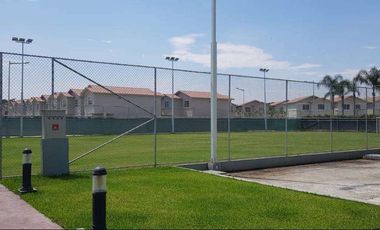 Venta de casa esquinera lista a estrenar en urb, casalaguna a pocos min. de Riocentro el Dorado - acepto Biess.
