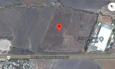 SOBRE CARRETERA QRO-SLP, TERRENO INDUSTRIAL 6HAS,  en VENTA, $24,000,000 MX (SM)