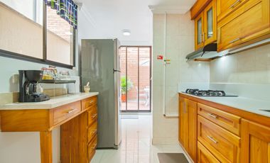 apartamento en venta en los colores. Cod V13430