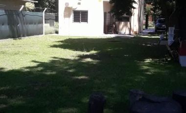 Varela Casa Moderna  Amplio Parque Aceptamos Permuta