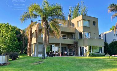 Mansion en el Delta | Isla Santa Monica | Al Rio San Antonio | 10 personas