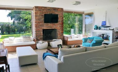 Mansion en el Delta | Isla Santa Monica | Al Rio San Antonio | 10 personas