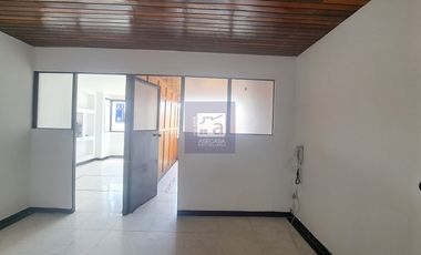 COD. 131 - SE ARRIENDA OFICINA - BARRIO: CENTRO