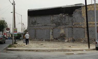 Renta de terreno comercial en esquina Durango y 16 Septiembre Col. Independencia, Monterrey, Nuevo Leon