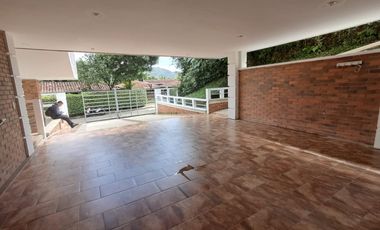 casa en arriendo en condominio campestre monte arroyo. Cod A120486