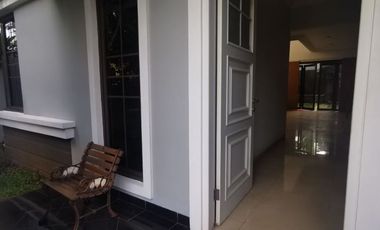 Disewakan Rumah Besar Telaga Golf Virginia BSD Tangerang - Furnish Lengkap Bersih Nyaman Siap Huni Harga Murah