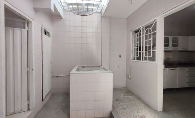 casa en venta en quinta bosch. Cod V29736