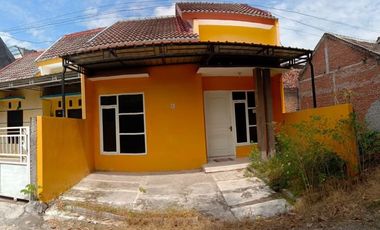 Dijual rumah siap huni terawat