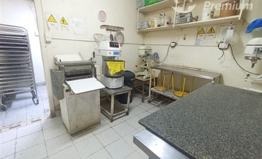 Terreno con local comercial en el corazón de viña