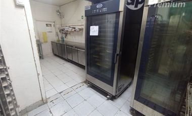 Terreno con local comercial en el corazón de viña