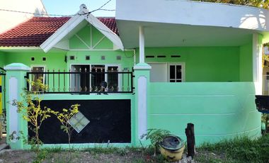 2084 Dijual Rumah Pusat Kota Sidoarjo di Puri Indah