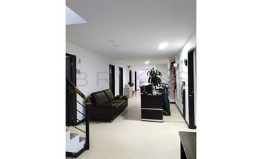 edificio en arriendo/venta en la castellana. Cod A4480