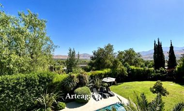 Casa en arriendo cond.Casas Hacienda, Chicureo Oriente,5 dor