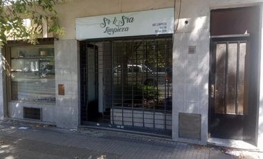 Local en Alquiler en La Plata  - Dacal Bienes Raíces