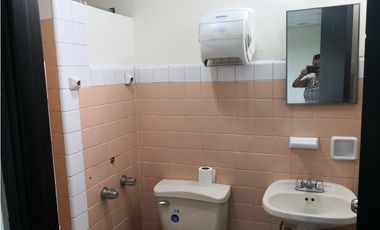 CASA COMERCIAL AVE. LA PAZ- $480,000