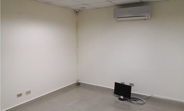 CASA COMERCIAL AVE. LA PAZ- $480,000