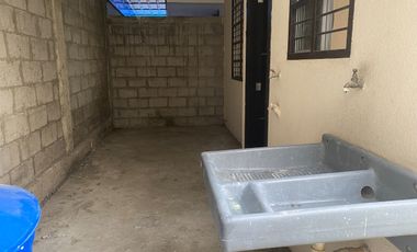 Alquilo casa en Manta  en urbanizacion privada a dos minutos de la fabril