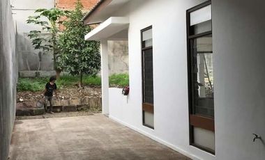 Rumah Mainroad Gerlong Strategis Cocok utk Cafe Outdoor Geger Kalong Sukasari Bandung