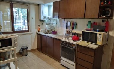 Chalet 3 amb. con dependencia, parque y pileta