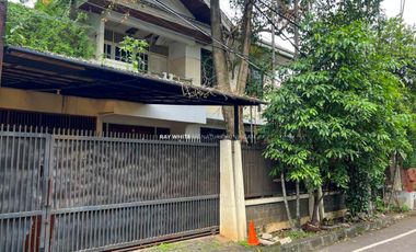 Rumah Siap Huni Area Tenang dan Prime di Jl Ubud