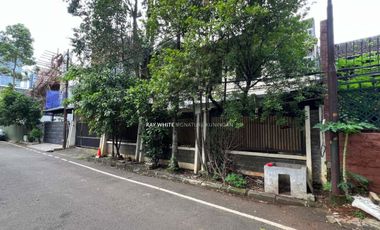 Rumah Siap Huni Area Tenang dan Prime di Jl Ubud