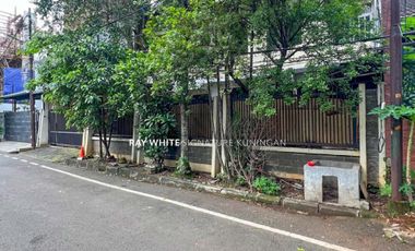 Rumah Siap Huni Area Tenang dan Prime di Jl Ubud