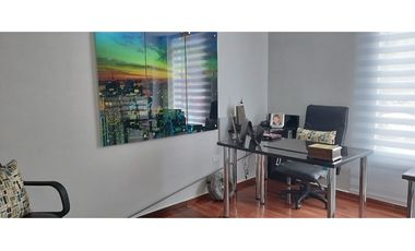 CASA PARA ARRIENDO EN LOMA DEL ESCOBERO