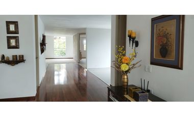 CASA PARA ARRIENDO EN LOMA DEL ESCOBERO