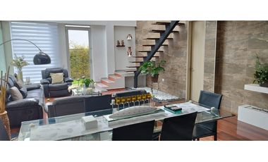 CASA PARA ARRIENDO EN LOMA DEL ESCOBERO