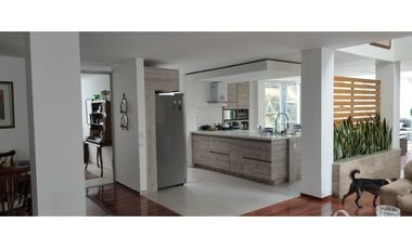 CASA PARA ARRIENDO EN LOMA DEL ESCOBERO