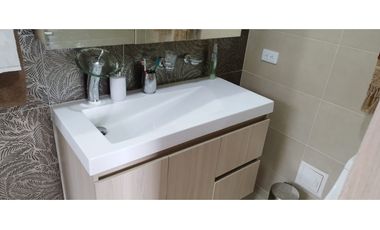 CASA PARA ARRIENDO EN LOMA DEL ESCOBERO