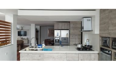 CASA PARA ARRIENDO EN LOMA DEL ESCOBERO