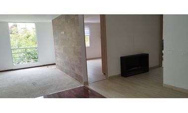 CASA PARA ARRIENDO EN LOMA DEL ESCOBERO