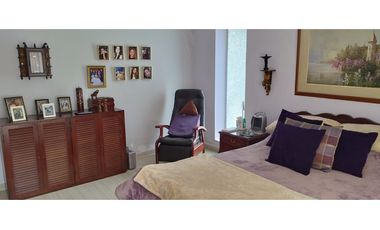 CASA PARA ARRIENDO EN LOMA DEL ESCOBERO