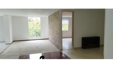 CASA PARA ARRIENDO EN LOMA DEL ESCOBERO