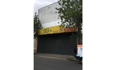 ALQUILAMOS INCREIBLE GALPON 3 PLANTAS HORMIGON 900 mt2